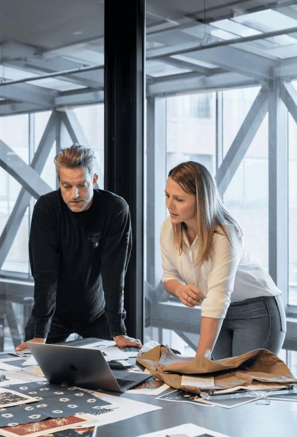A Stormrake broker in a one-on-one client consultation